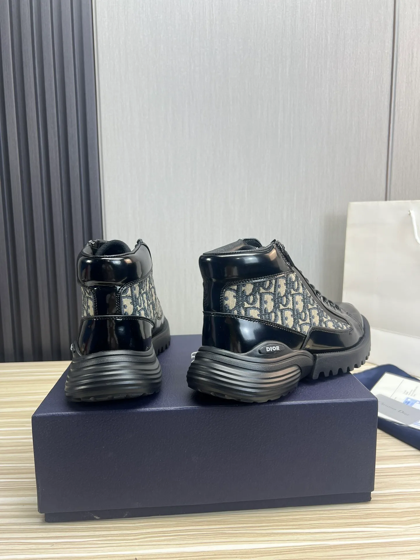 Men's men's shoes💰640💰 Dior men's business casual leather shoes👞all made of imported original brand leather, just to create a more comfortable wearing experience, upper: original cowhide splicing➕imported sheepskin lining, original non-slip and wear-resistant rubber outsole✔️36-45 (45 non-returnable)